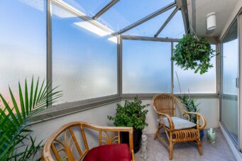 #201 - 2433 Bellevue Avenue